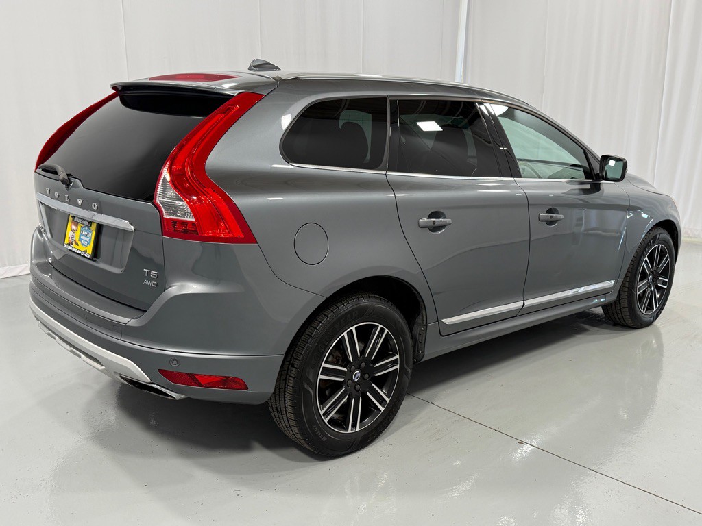 2017 Volvo XC60 Image 5