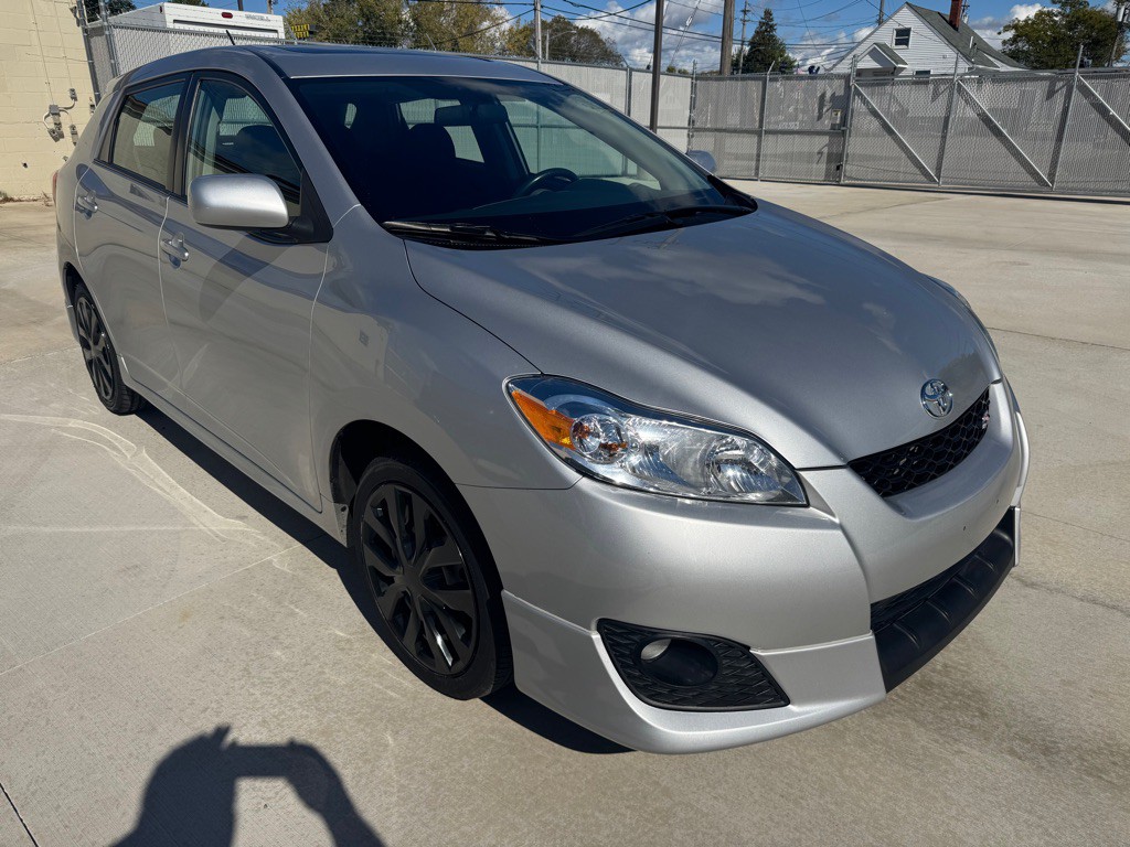 2010 Toyota Corolla Image 1