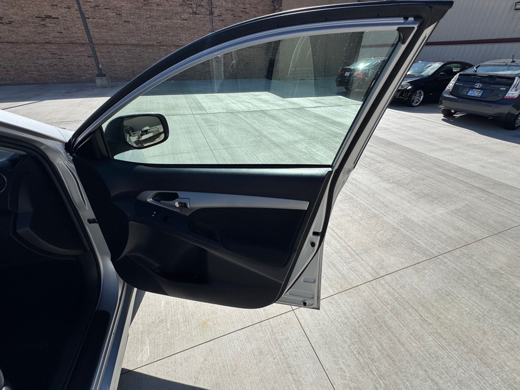 2010 Toyota Corolla Image 14