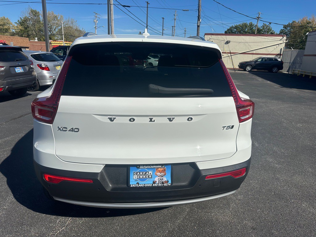 2019 Volvo XC40 Image 5
