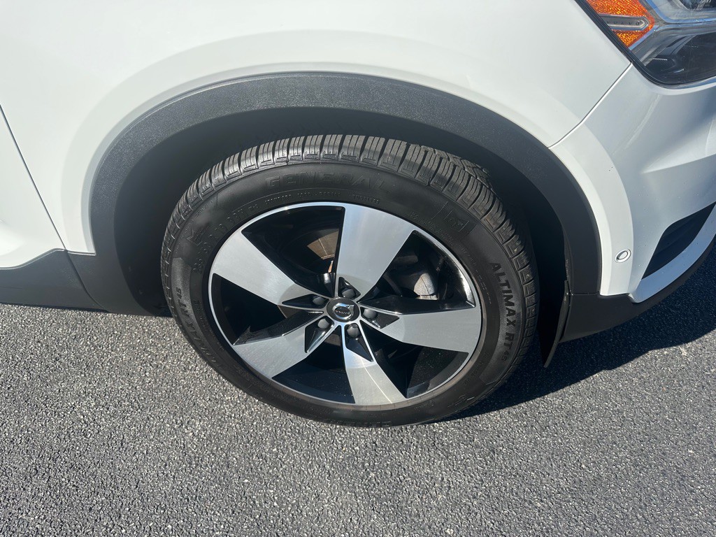2019 Volvo XC40 Image 9