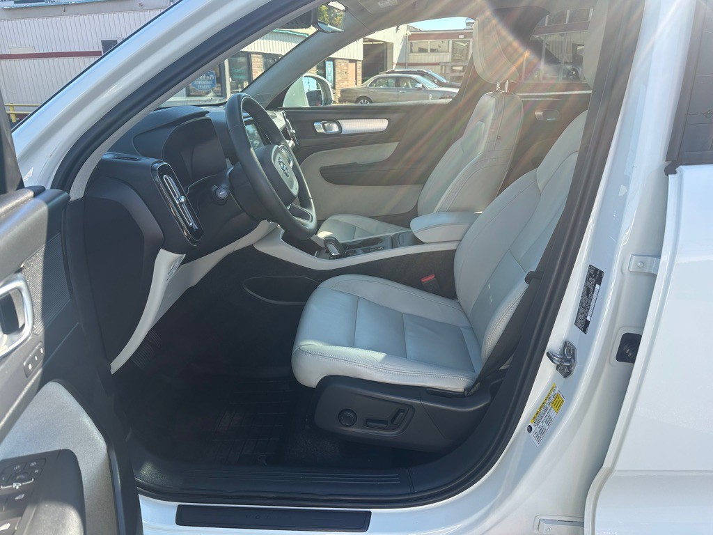 2019 Volvo XC40 Image 13