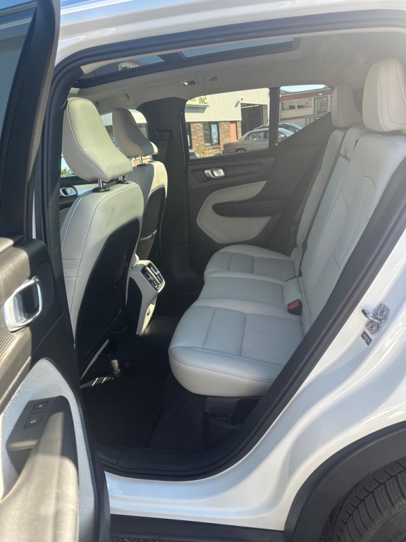 2019 Volvo XC40 Image 15