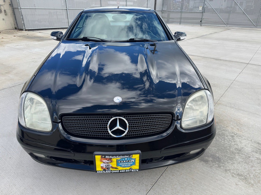 2003 Mercedes-Benz SLK-Class Image 3