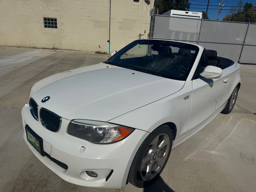 2012 BMW 1 Series Image 6