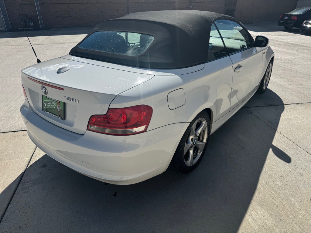 2012 BMW 1 Series Image 19