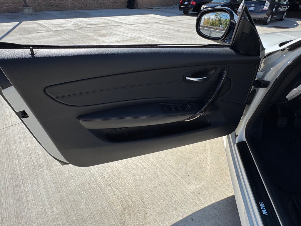 2012 BMW 1 Series Image 27