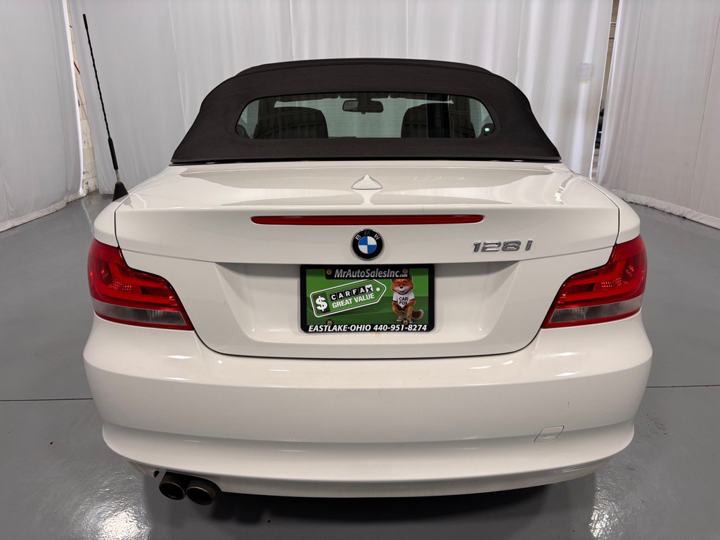 2012 BMW 1 Series Image 6