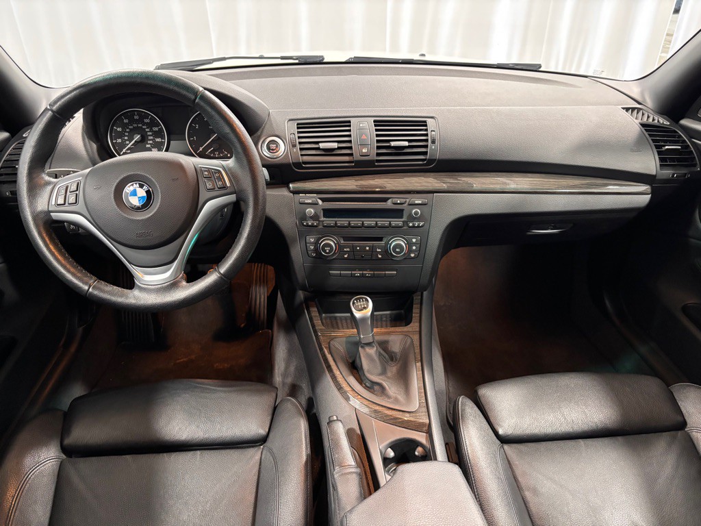 2012 BMW 1 Series Image 10