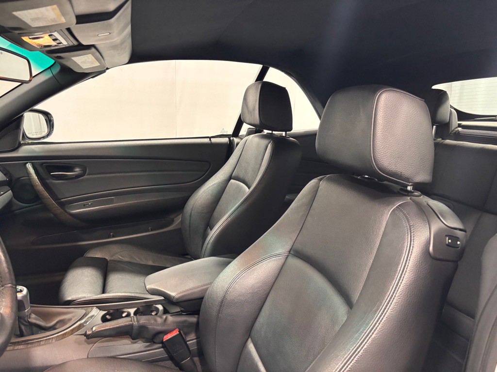 2012 BMW 1 Series Image 12