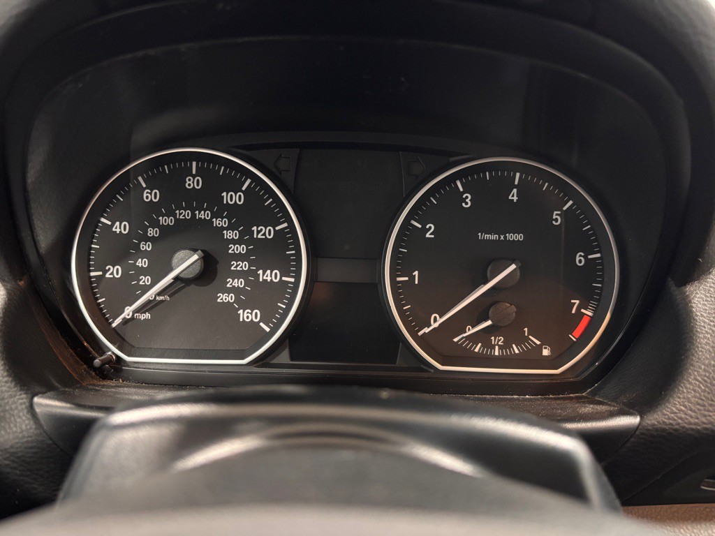 2012 BMW 1 Series Image 15