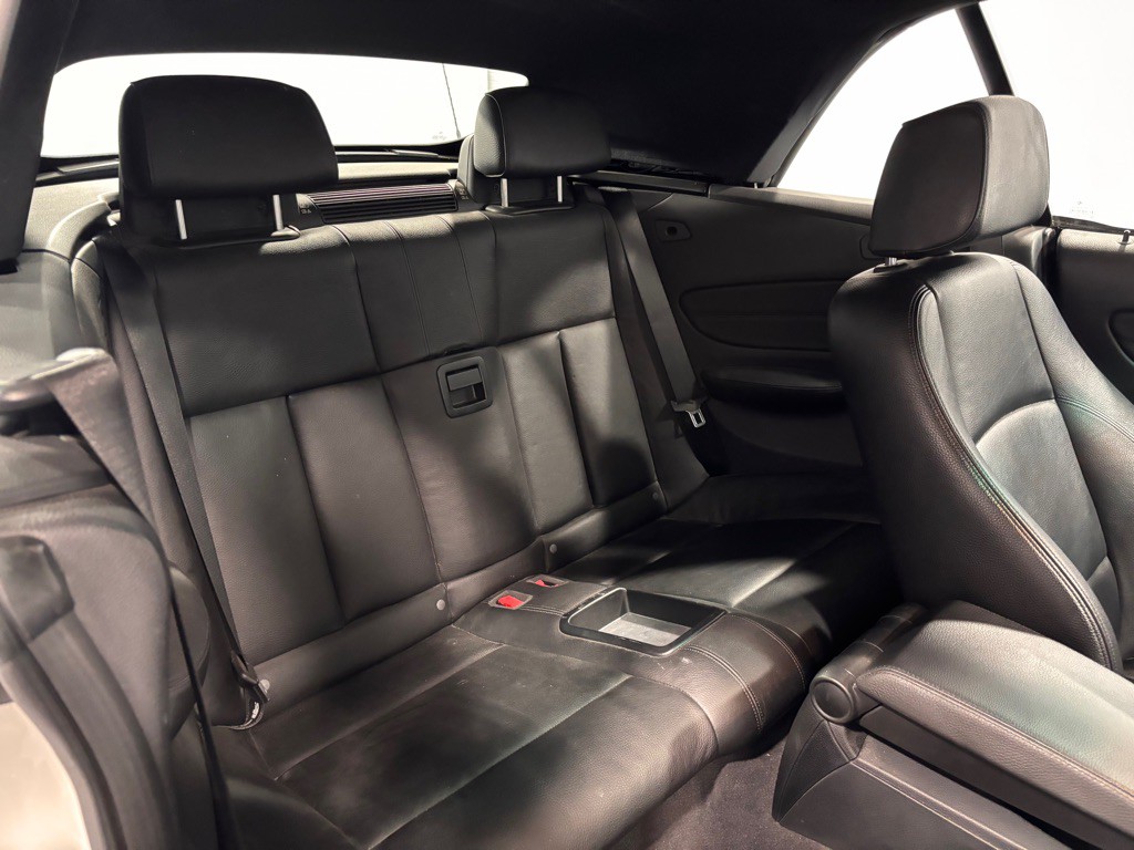 2012 BMW 1 Series Image 24