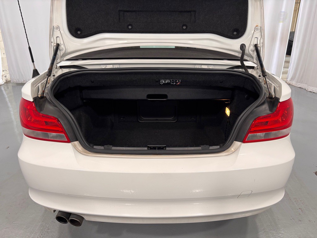 2012 BMW 1 Series Image 26