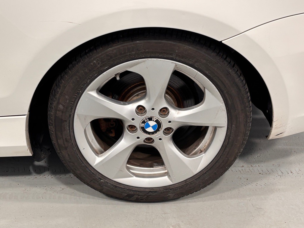 2012 BMW 1 Series Image 29