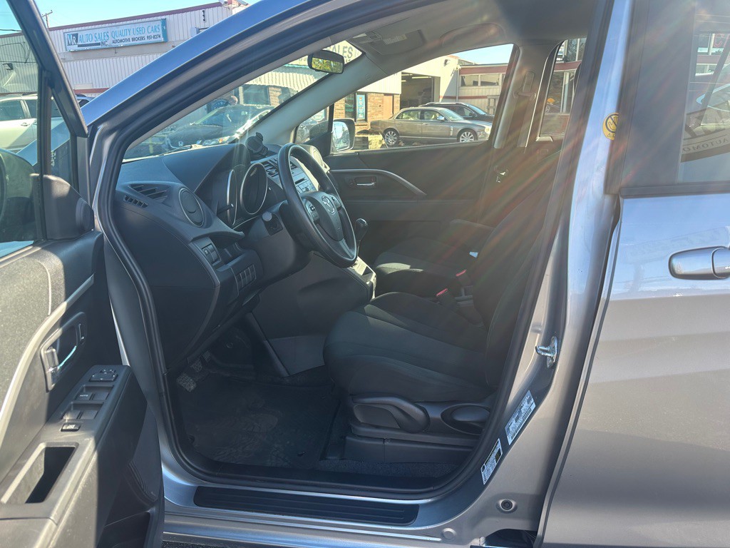 2013 Mazda Mazda5 Image 20