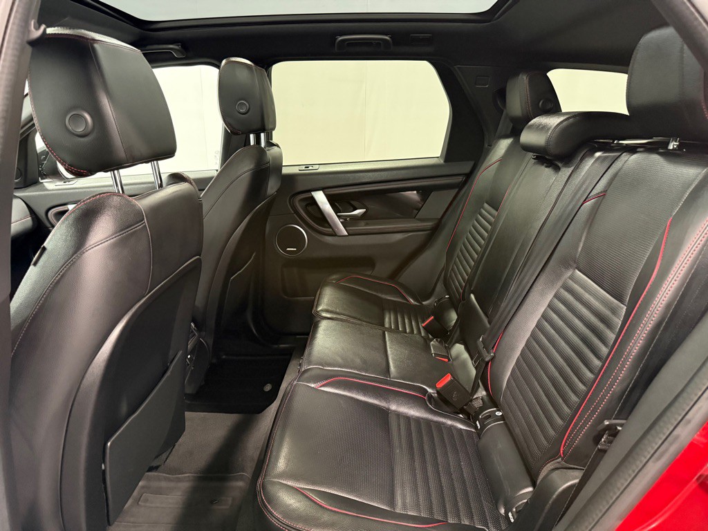 2020 Land Rover Discovery Sport Image 22