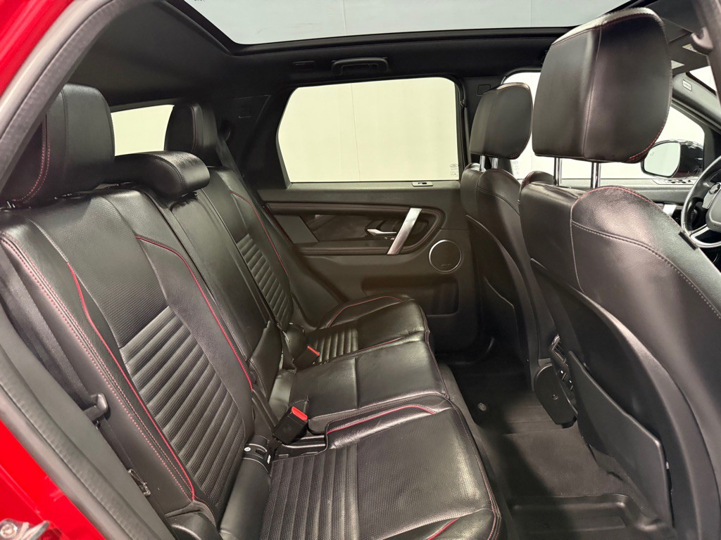 2020 Land Rover Discovery Sport Image 25