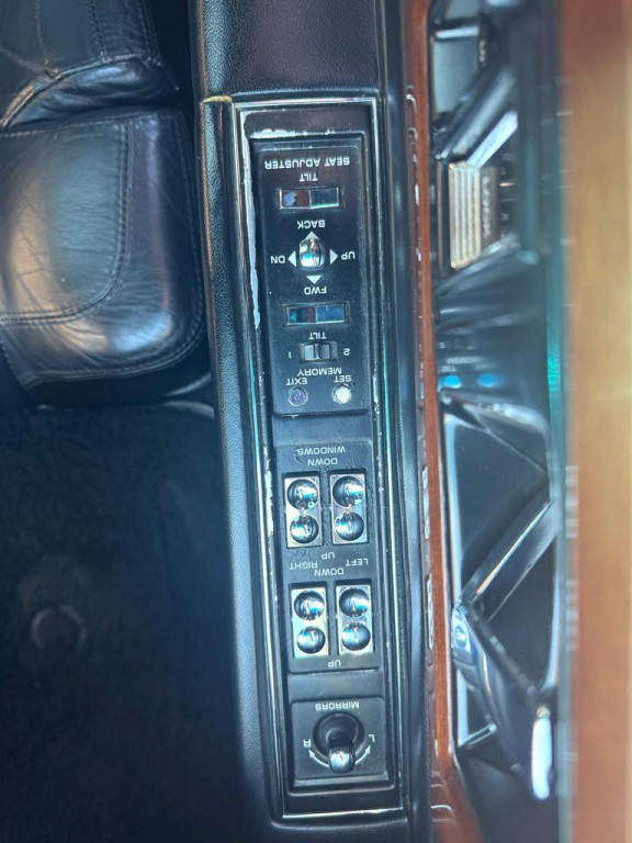 1993 Cadillac 60 Special Image 11