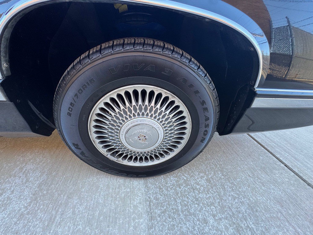 1993 Cadillac 60 Special Image 30