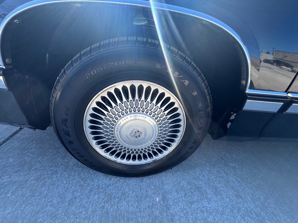 1993 Cadillac 60 Special Image 31