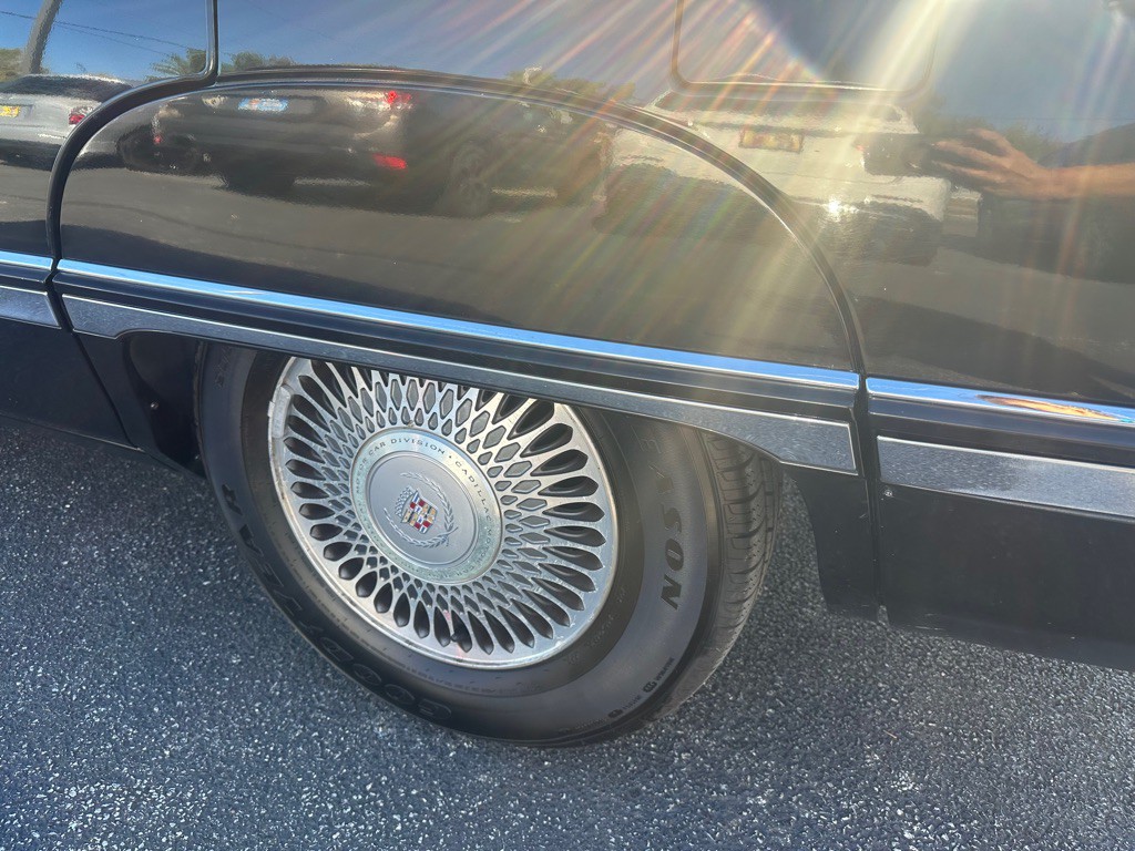 1993 Cadillac 60 Special Image 34