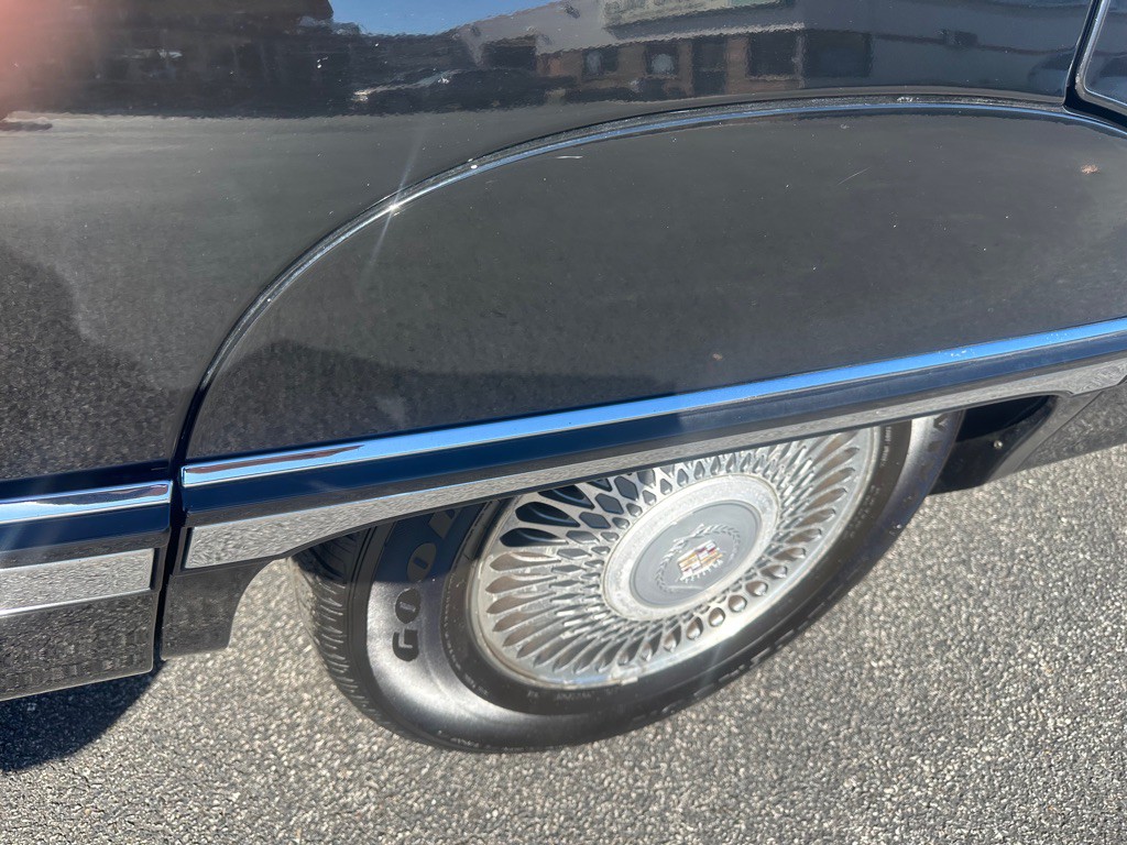 1993 Cadillac 60 Special Image 36