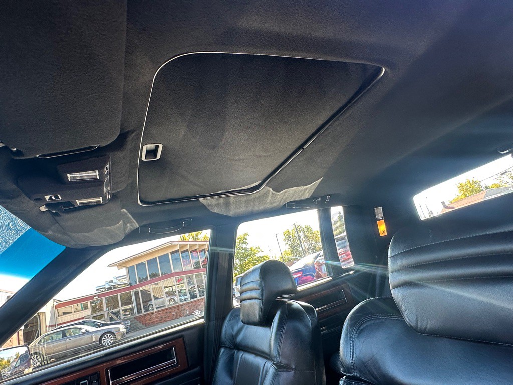 1993 Cadillac 60 Special Image 39