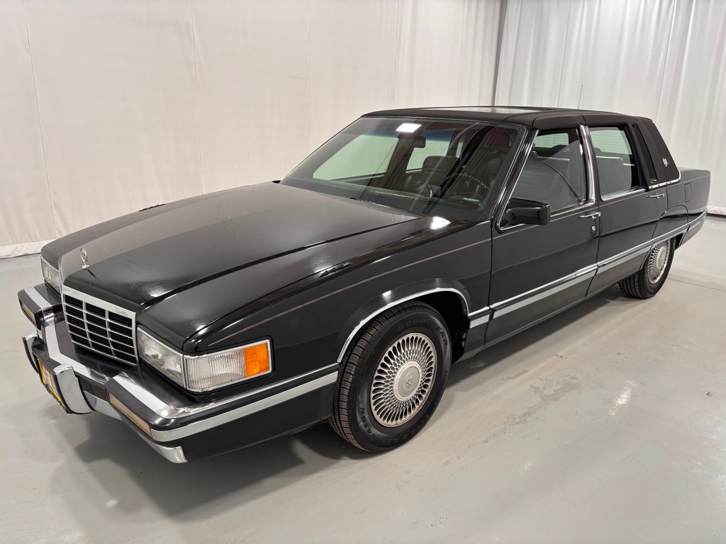 1993 Cadillac 60 Special Image 1