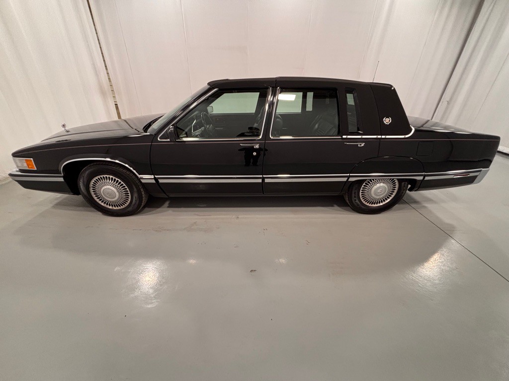 1993 Cadillac 60 Special Image 8