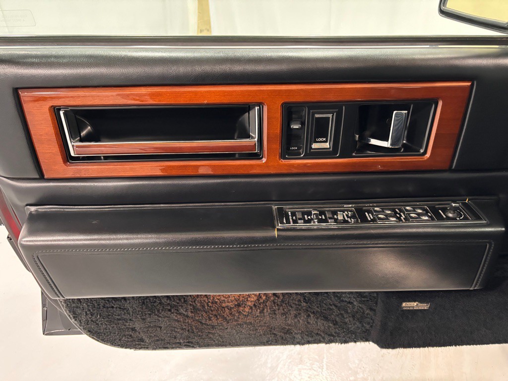 1993 Cadillac 60 Special Image 15