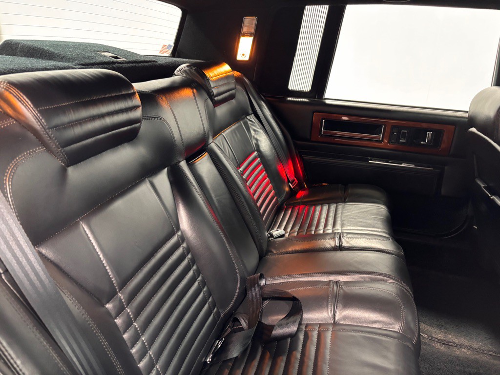 1993 Cadillac 60 Special Image 24