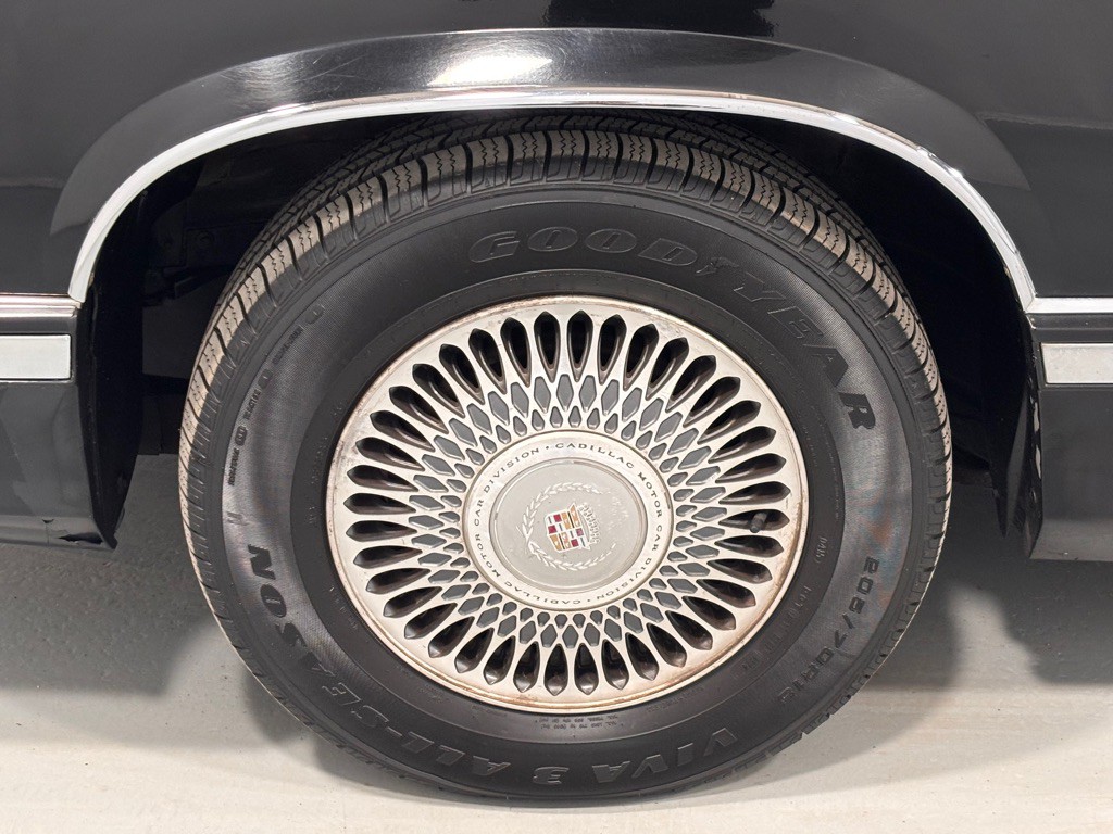 1993 Cadillac 60 Special Image 29