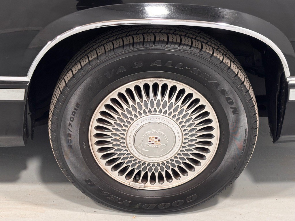 1993 Cadillac 60 Special Image 31