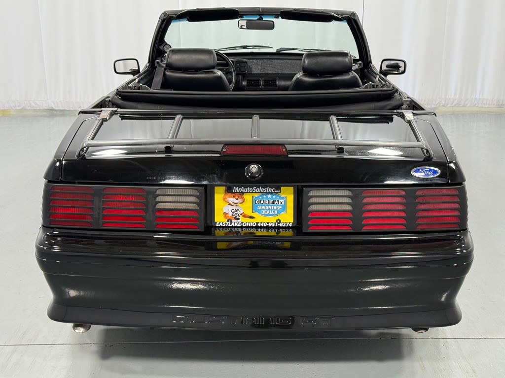 1992 Ford Mustang Image 6