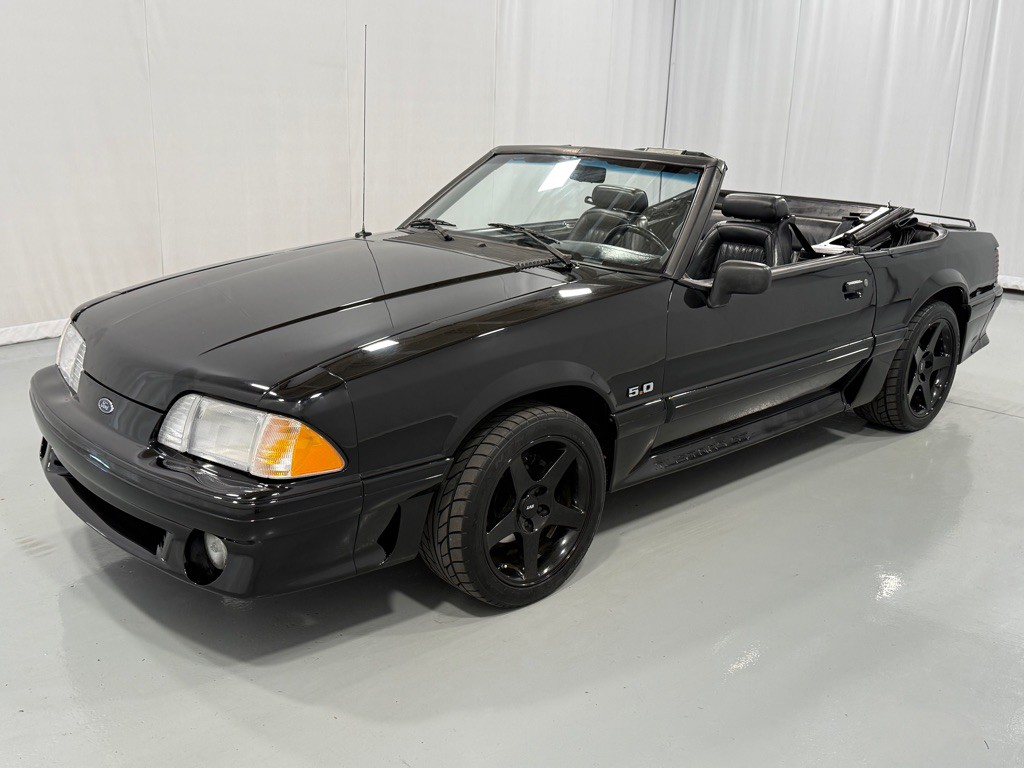 1992 Ford Mustang Image 9