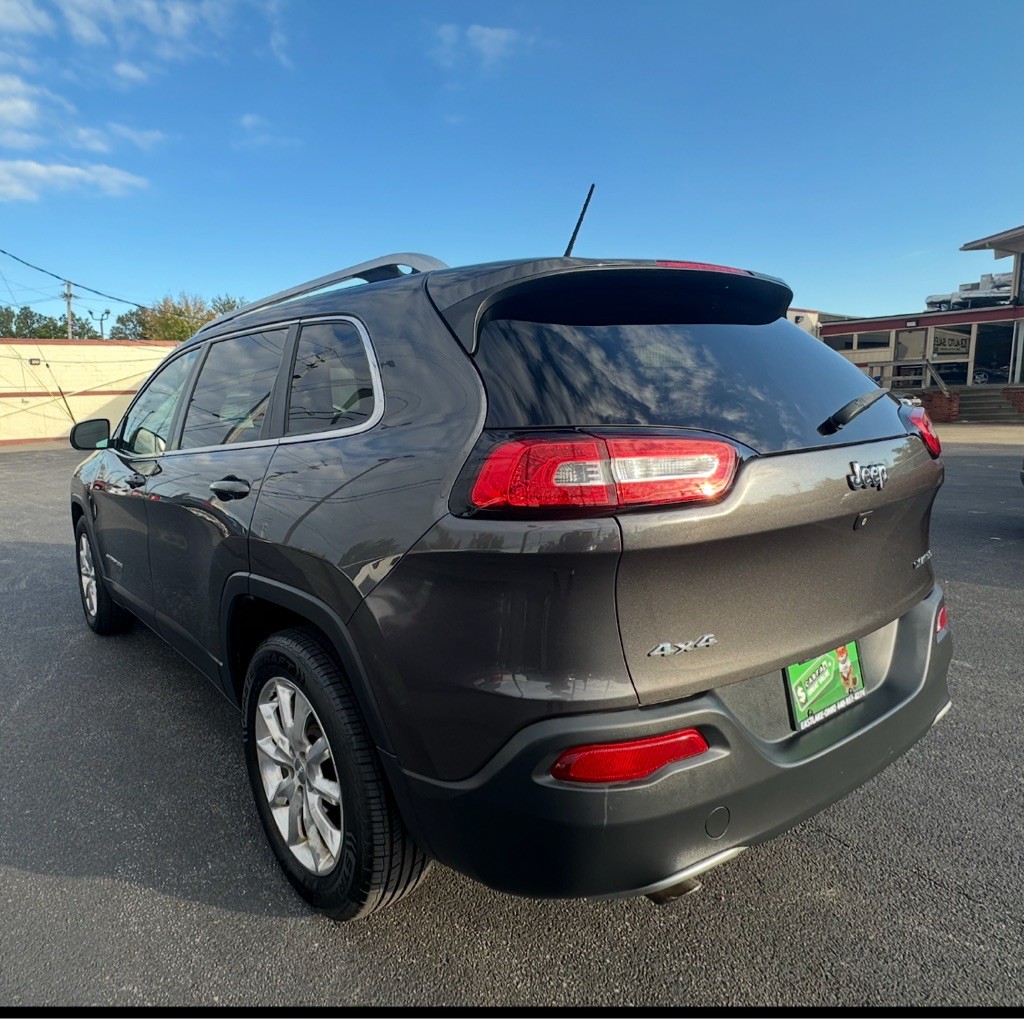 2015 Jeep Cherokee Image 10