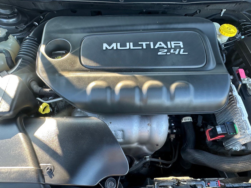 2015 Jeep Cherokee Image 36