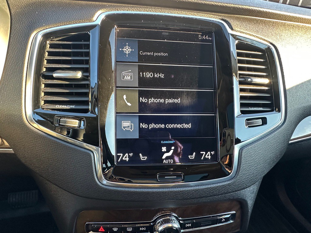 2016 Volvo XC90 Image 14