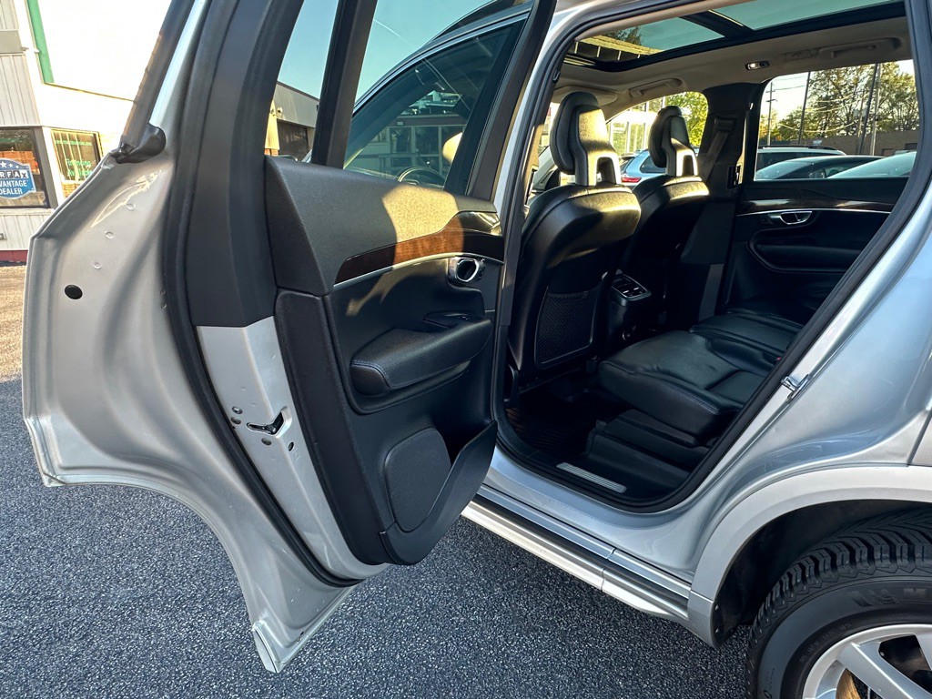 2016 Volvo XC90 Image 21