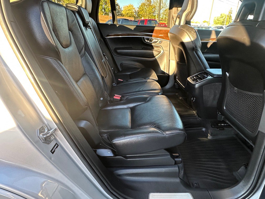 2016 Volvo XC90 Image 24