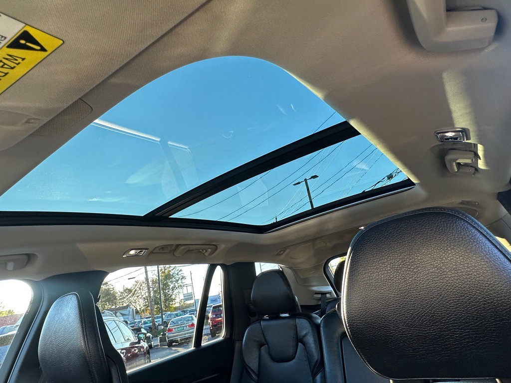 2016 Volvo XC90 Image 27