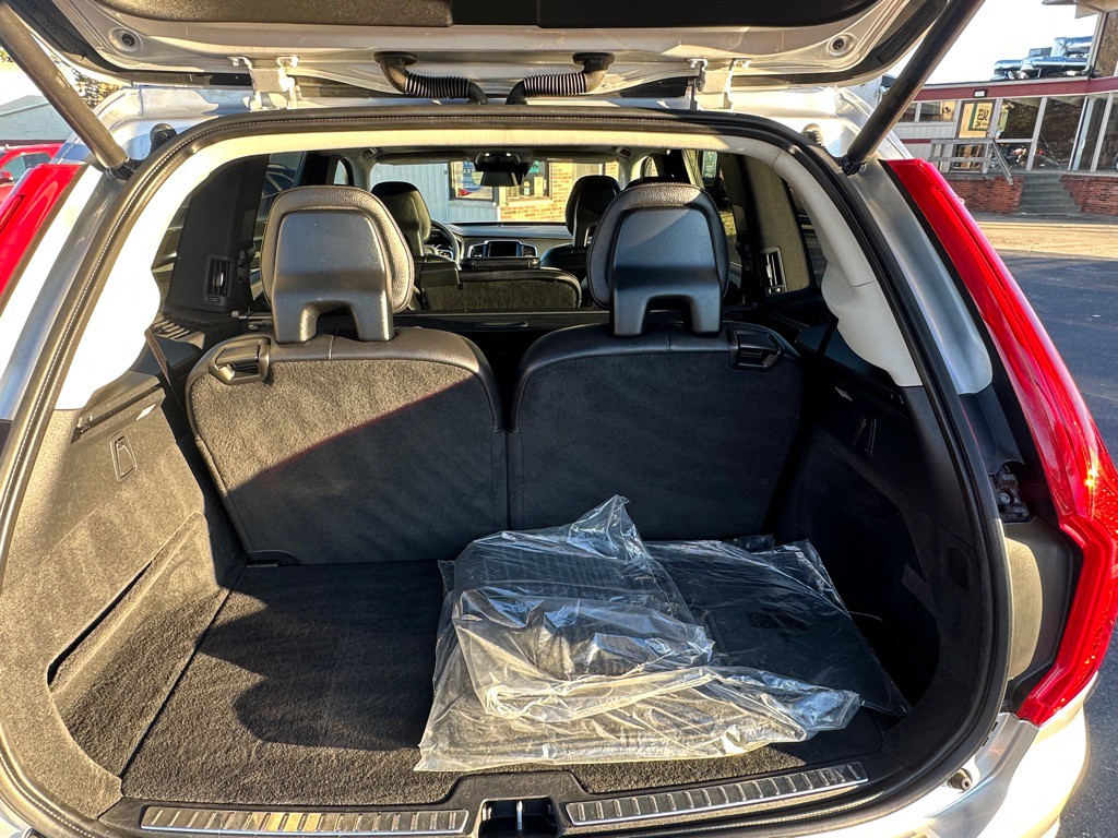 2016 Volvo XC90 Image 29