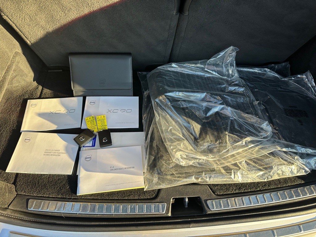 2016 Volvo XC90 Image 34