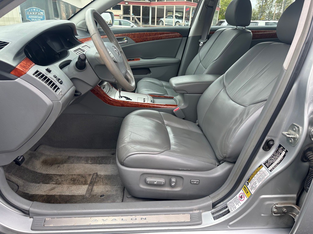 2006 Toyota Avalon Image 16