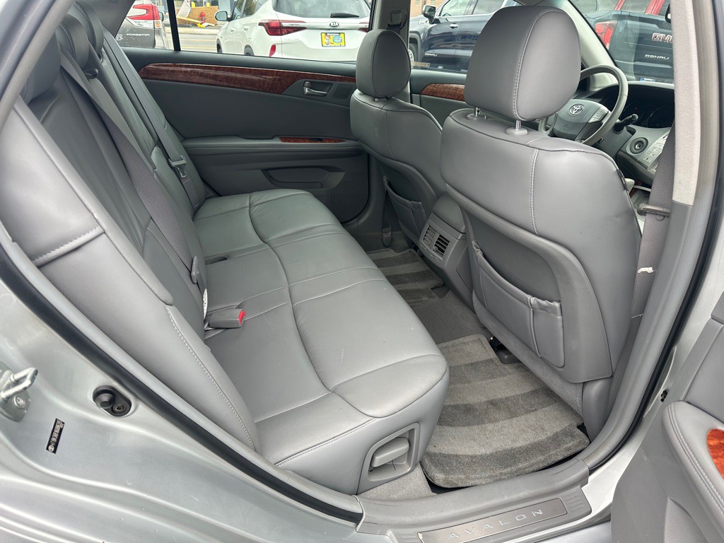 2006 Toyota Avalon Image 21