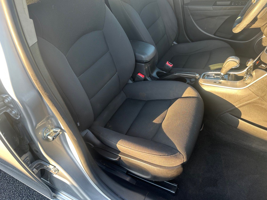 2016 Chevrolet Cruze Image 17
