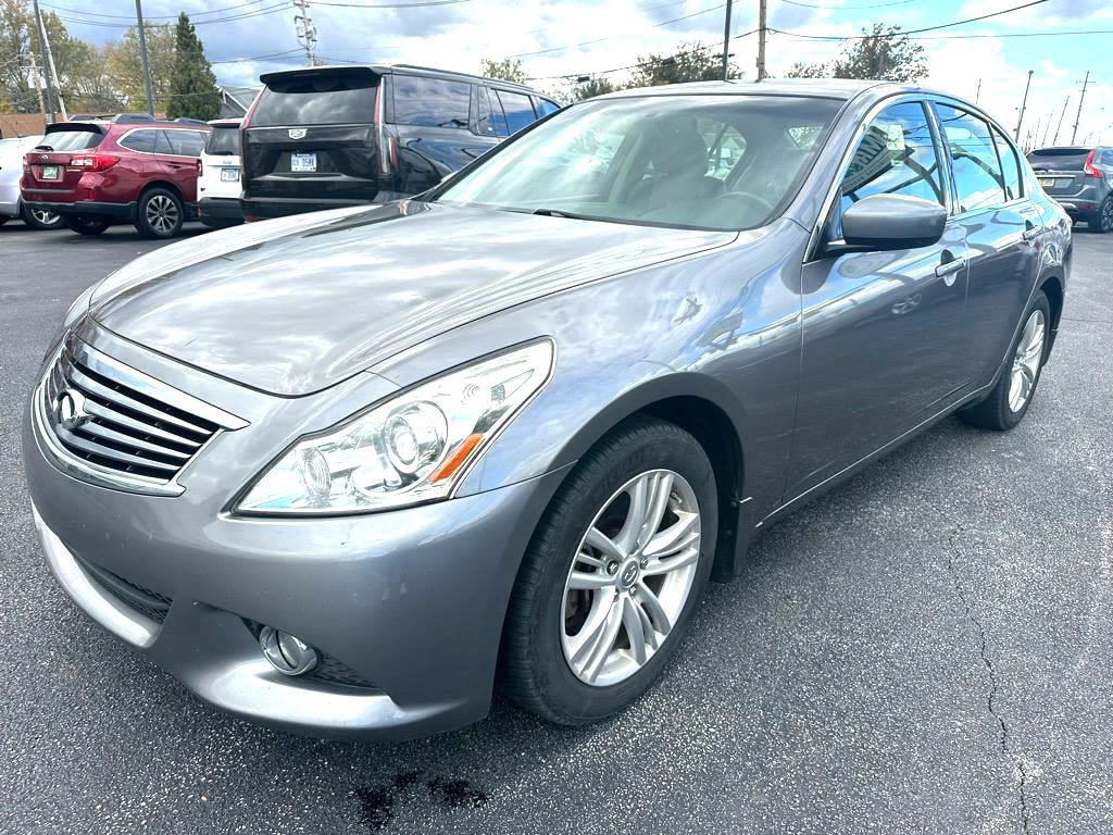 2013 INFINITI G37 Image 1