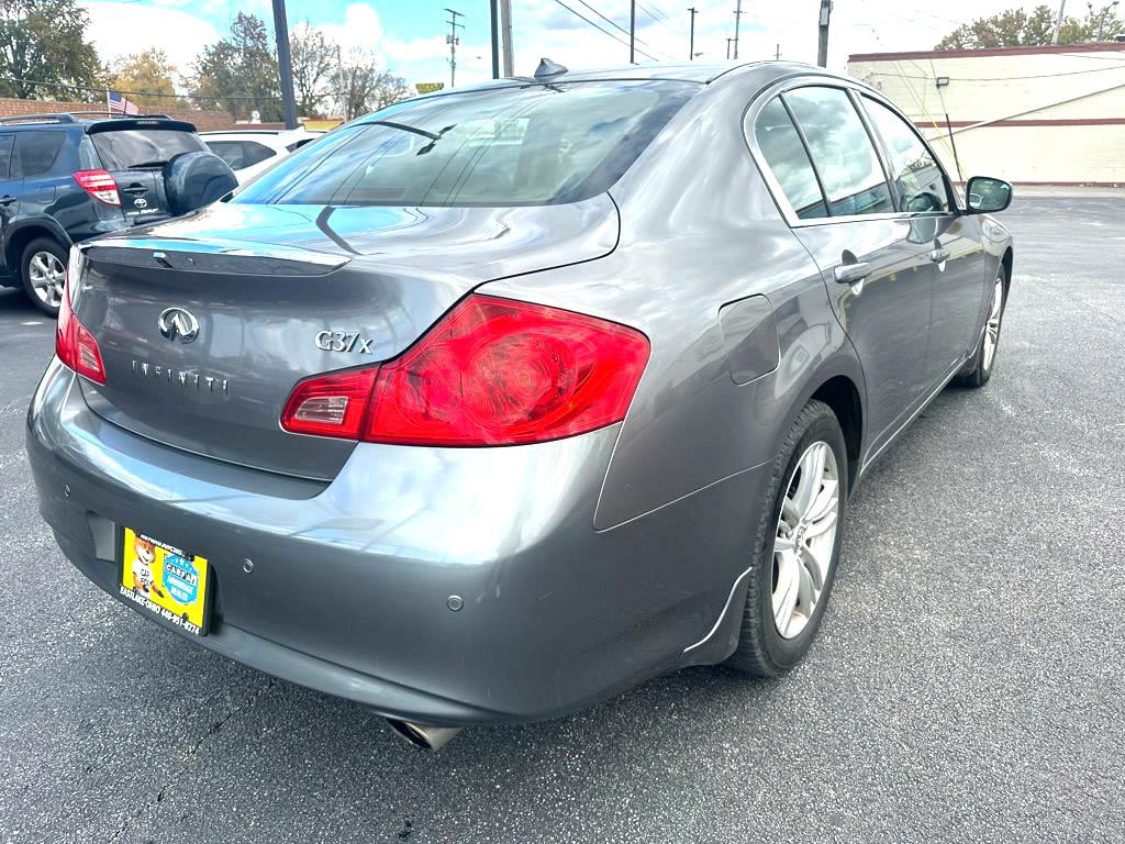 2013 INFINITI G37 Image 4
