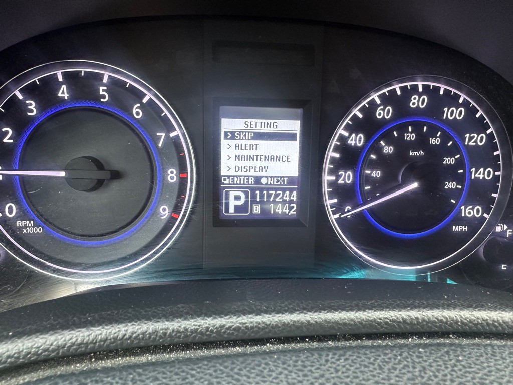 2013 INFINITI G37 Image 7