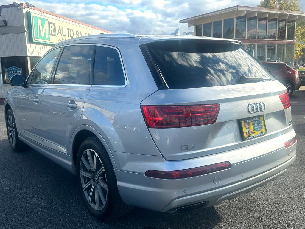 2018 Audi Q7 Image 10